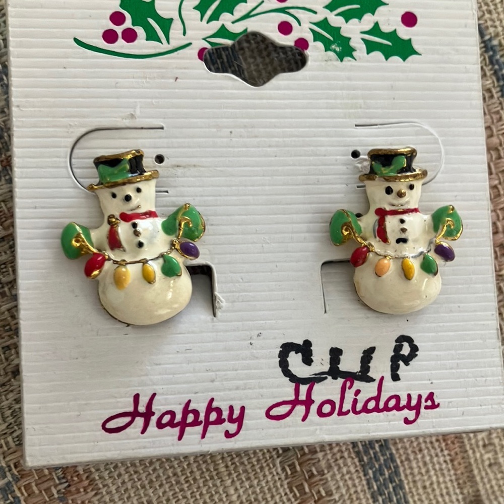 Snowman clip on earrings